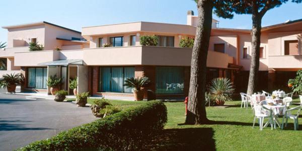 Hotel Da Filie' Querceta Exterior foto